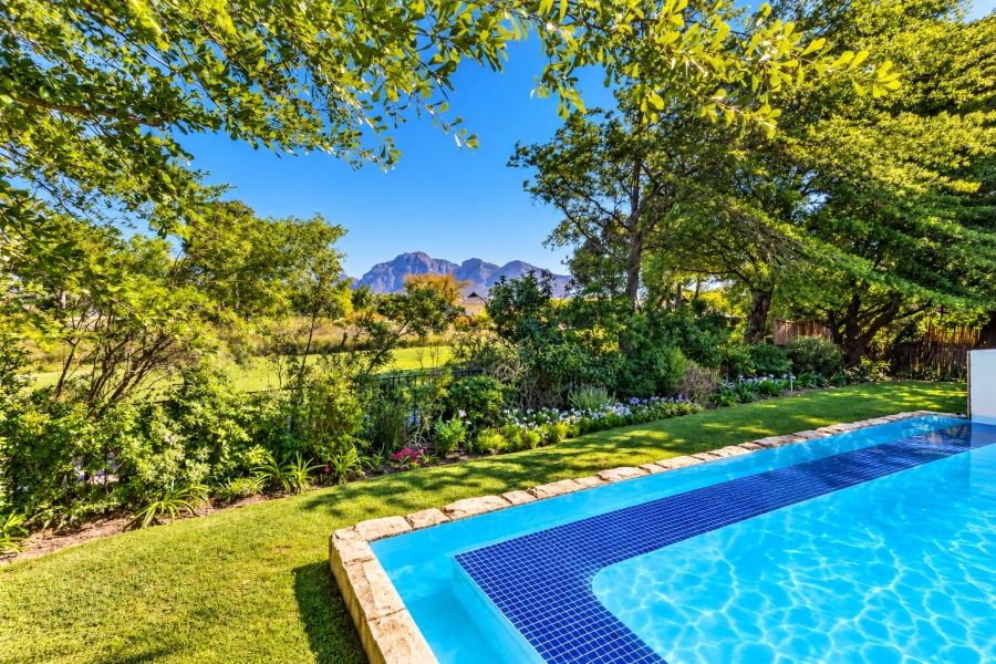 5 Bedroom Property for Sale in Pearl Valley at Val de Vie Western Cape